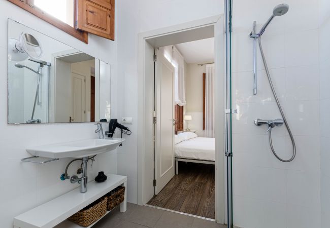 Ferienhaus in Llubi - YourHouse Can Bombarda Ferienhaus in Llubi - YourHouse Can Bombarda