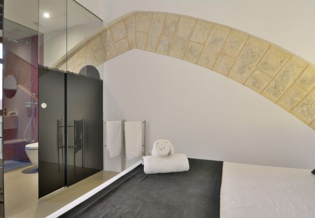 Ferienwohnung in Palma de Mallorca - Lonja Suites 2 Black