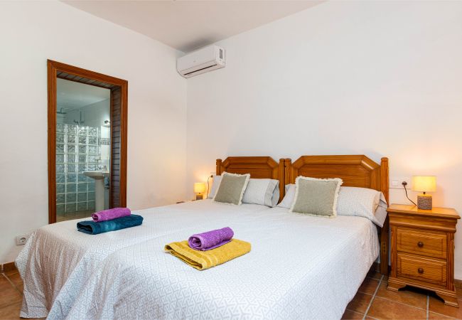 Villa in Ariany - YourHouse Son Bachs Villa in Ariany - YourHouse Son Bachs