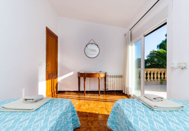 Villa in Ariany - YourHouse Son Bachs Villa in Ariany - YourHouse Son Bachs