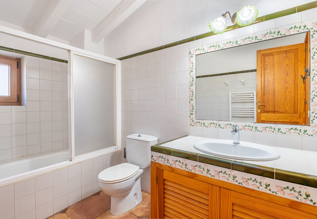 Finca in Cas Concos - Finca Can Quadrat by Mallorca House Rent