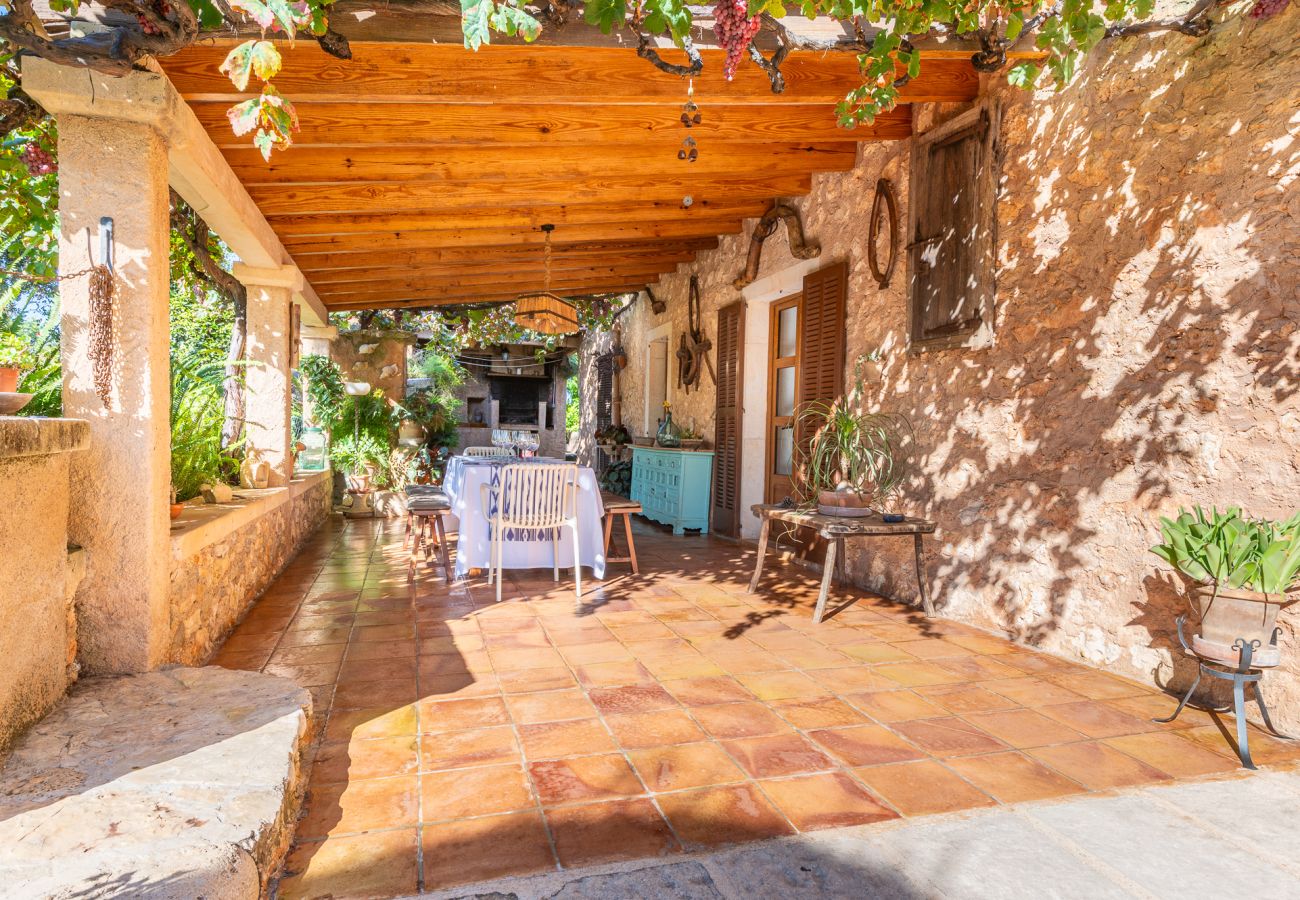 Finca in Cas Concos - Finca Can Quadrat by Mallorca House Rent