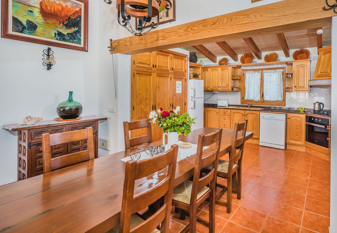 Villa in Pollensa / Pollença - BLANCO  Ref. VP08