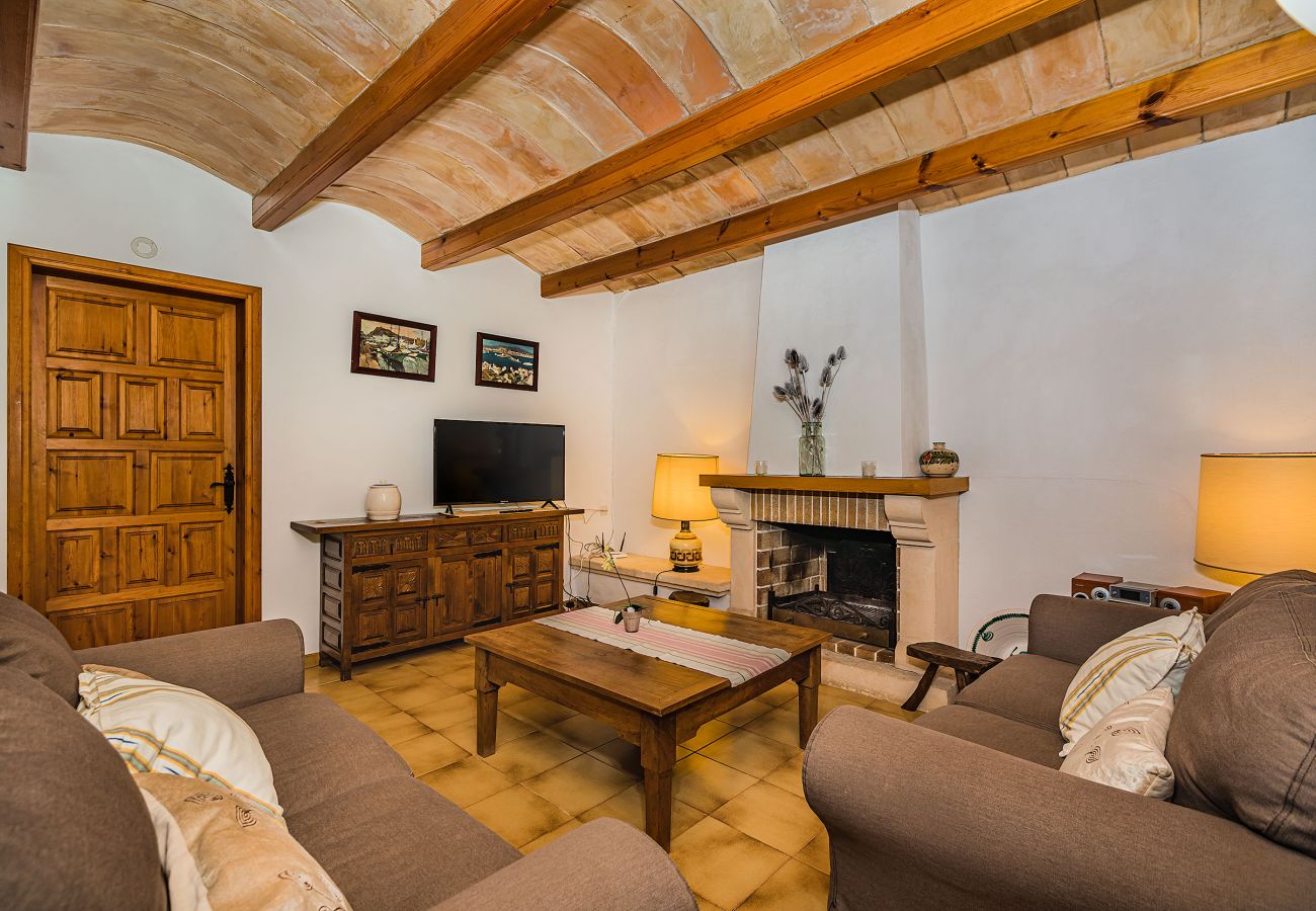 Country house in Pollensa / Pollença - TUGORES   Ref. VP43