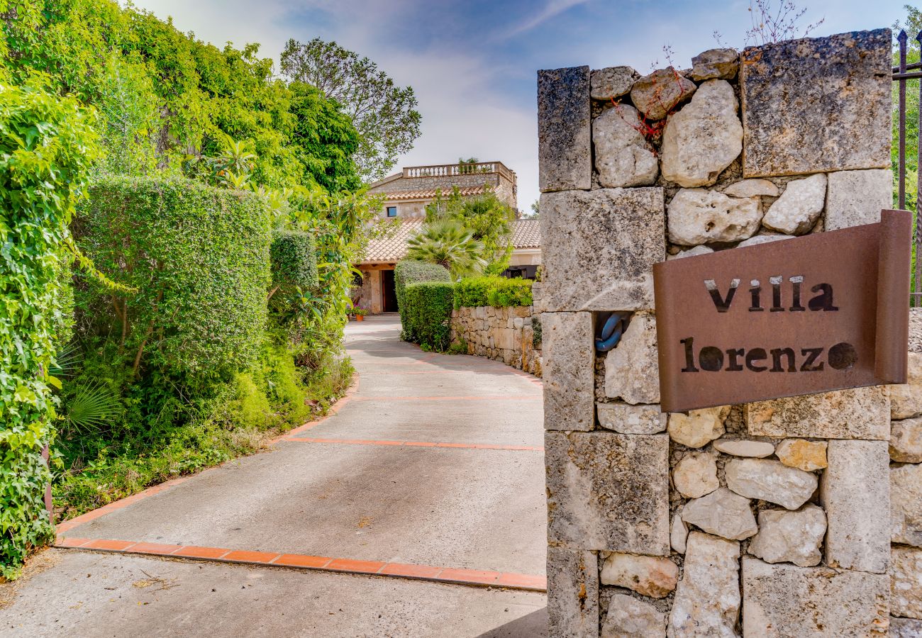 Villa in Alcudia - G085 Lorenzo by Mallorca Villa Selection