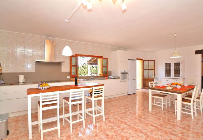From 100 € per day you can rent your finca in Mallorca from private From 100 € per day you can rent your finca in Mallorca from private