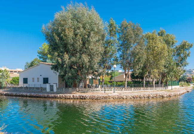 Villa in Alcúdia - E117 El Lago by Mallorca Villa Selection Villa in Alcúdia - E117 El Lago by Mallorca Villa Selection