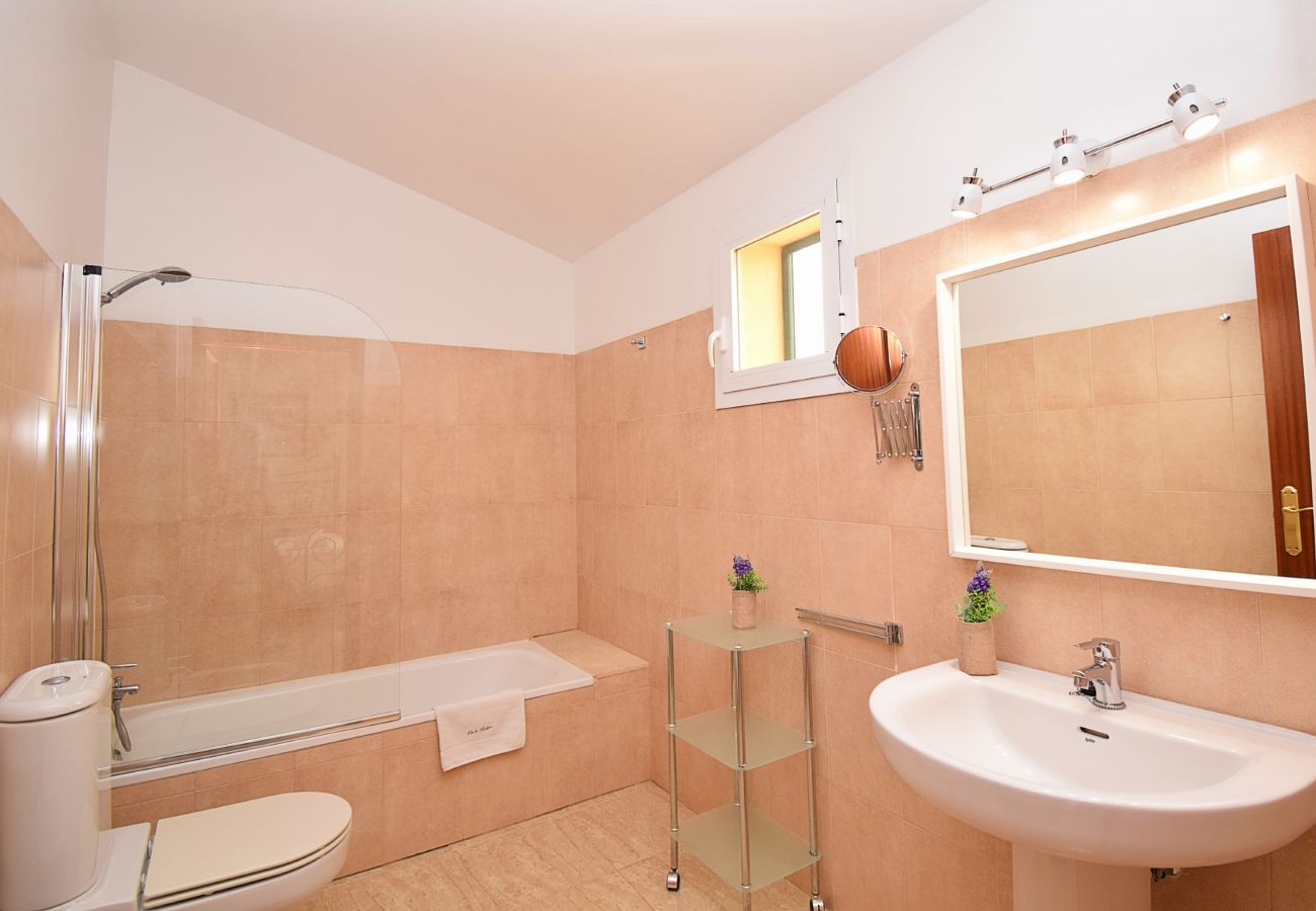Townhouse in Sa Pobla - 170 Casa Robes Sa Pobla ETV/6652 by Mallorca Charm