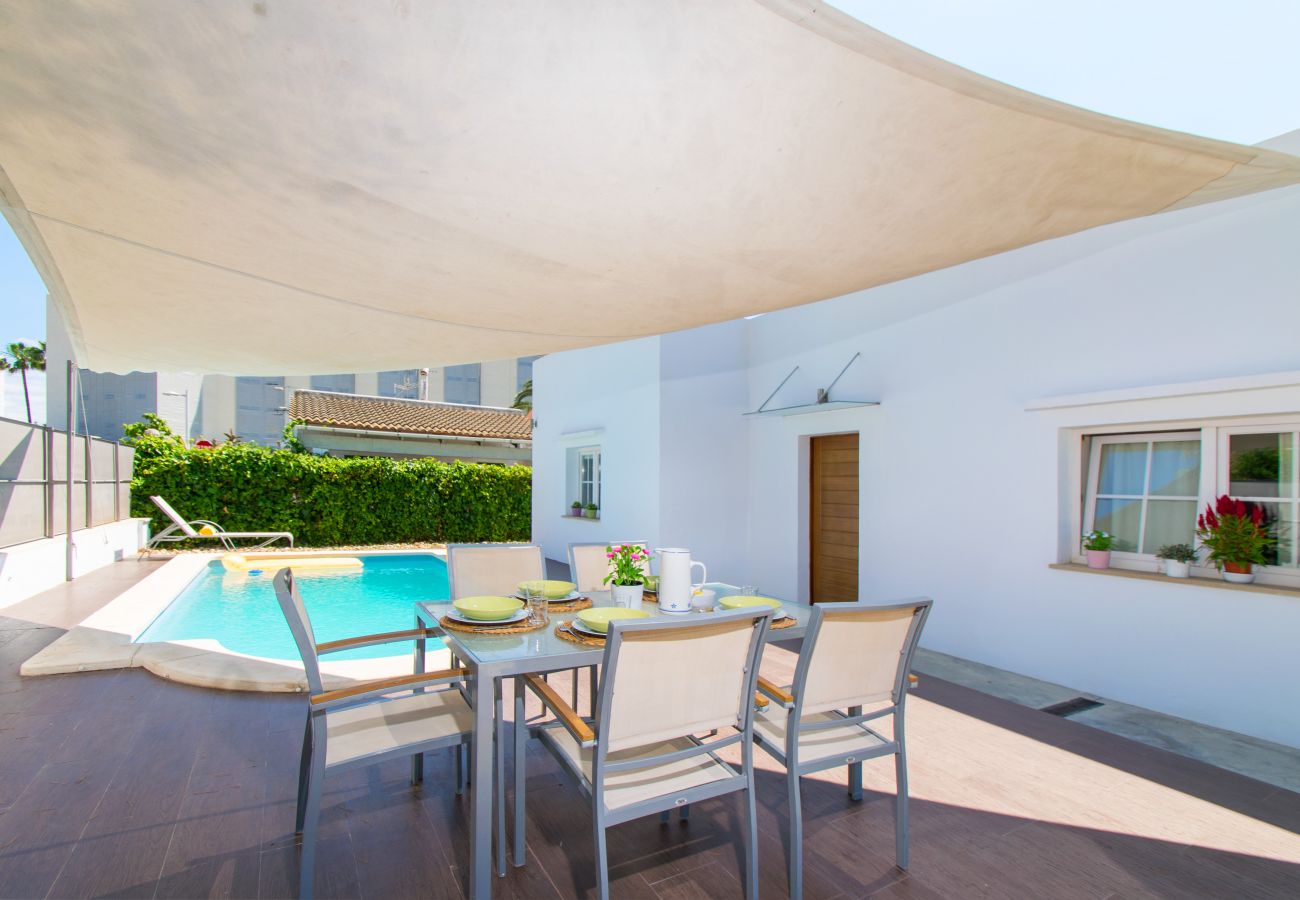 Villa in Alcudia - E084 Nico Playa by Mallorca Villa Selection