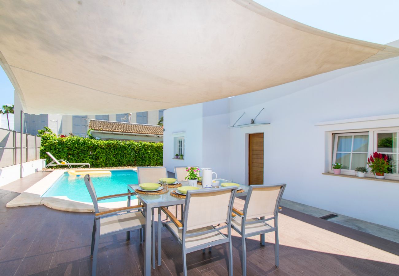 Villa in Alcudia - E084 Nico Playa by Mallorca Villa Selection
