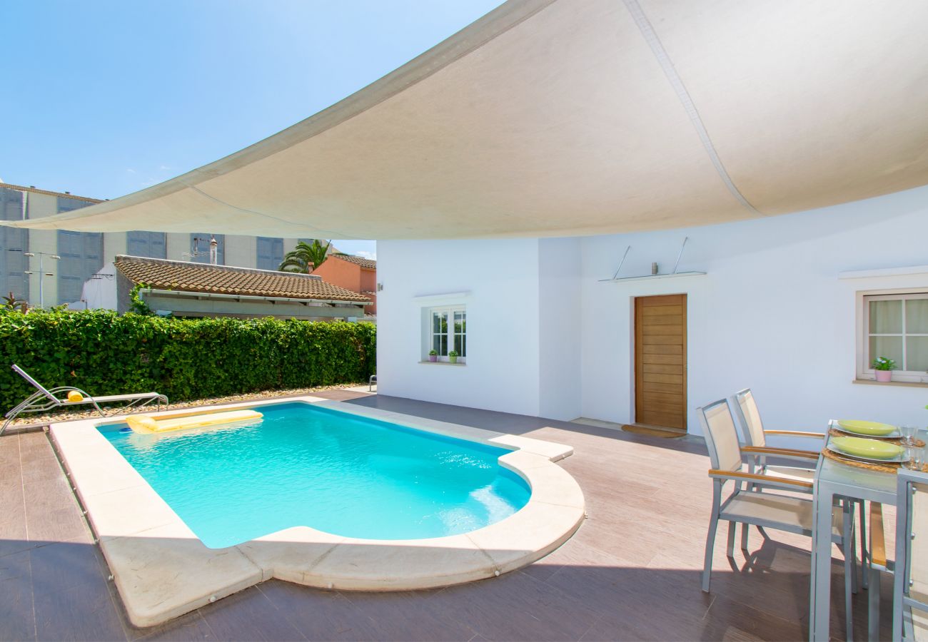 Villa in Alcudia - E084 Nico Playa by Mallorca Villa Selection