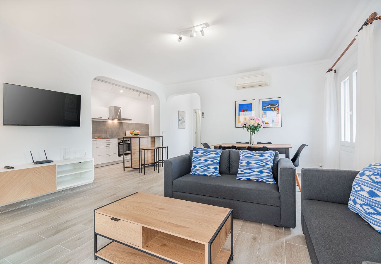 Apartment in Cala Sant Vicenç - BON DIA Ref. CS17