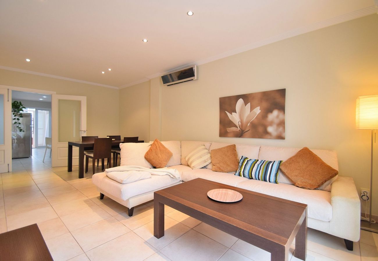 the living room of the villa has a lot of space the living room of the villa has a lot of space