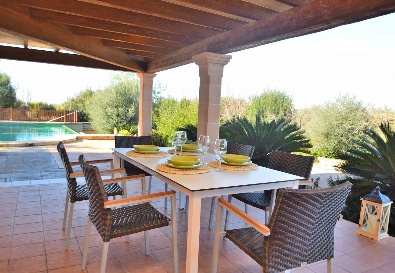 Terrace of the villa in sineu