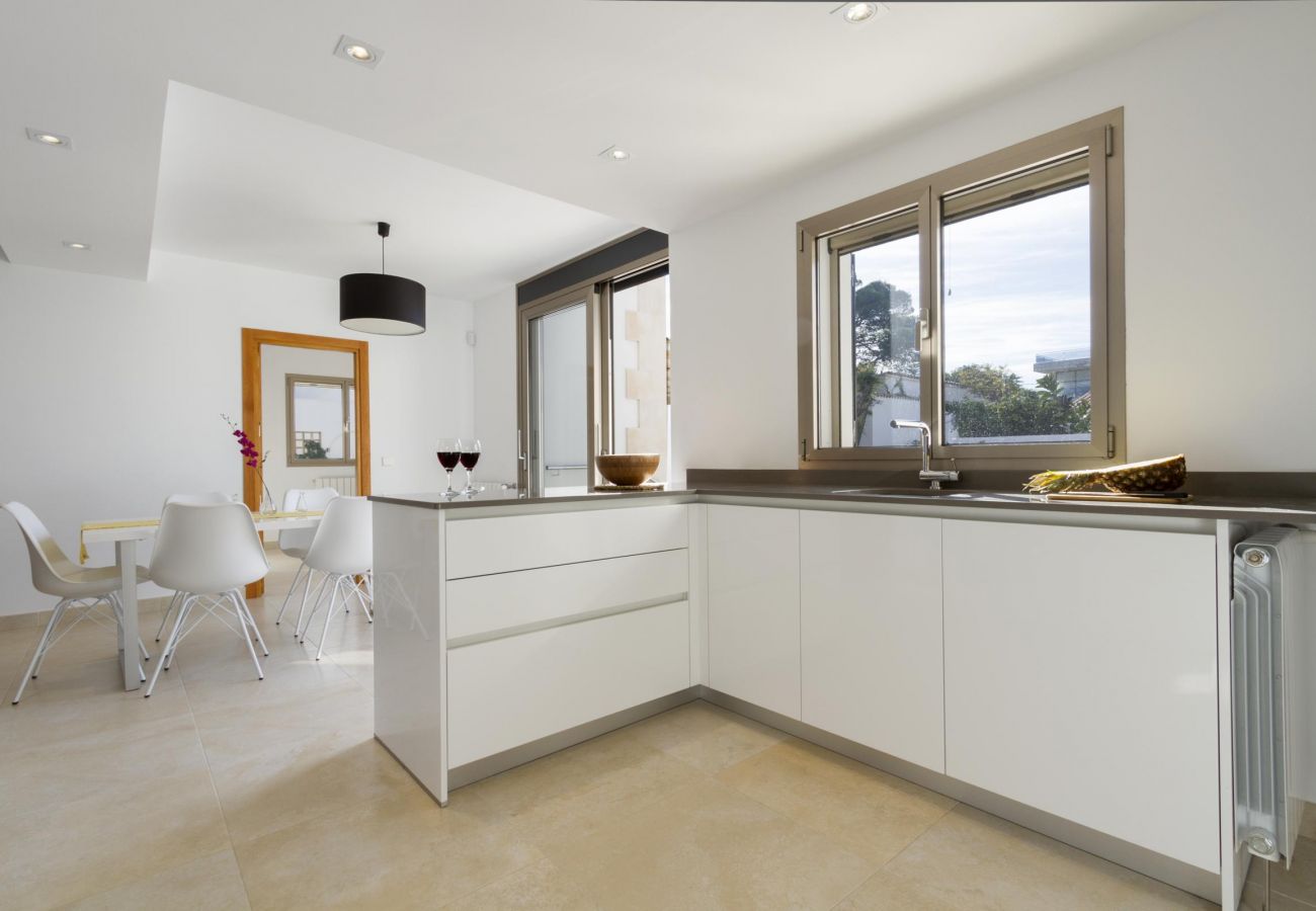 Chalet in Port de Pollença - HOLLAND (11 pax)  Ref. PP11