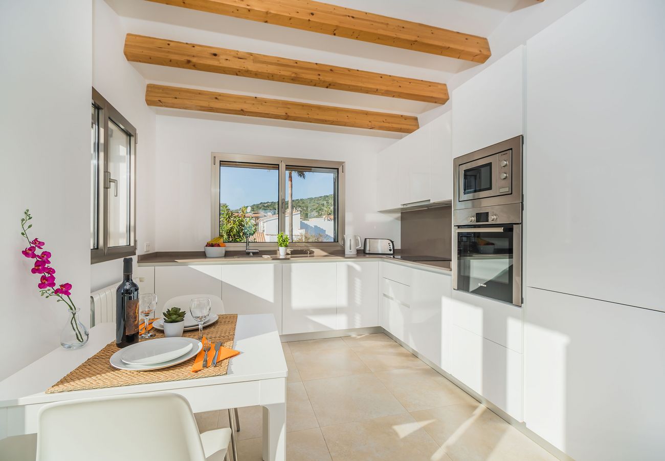 Chalet in Port de Pollença - HOLLAND (11 pax)  Ref. PP11
