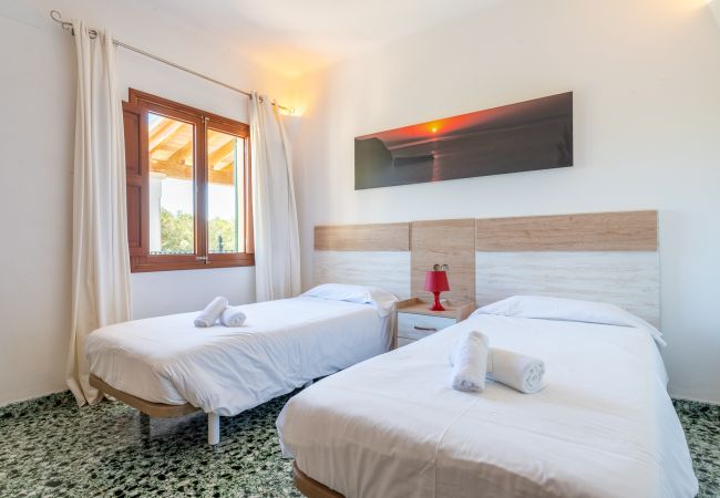 Villa in Portocolom - Can Munar (Cas Padrins) Villa in Portocolom - Can Munar (Cas Padrins)