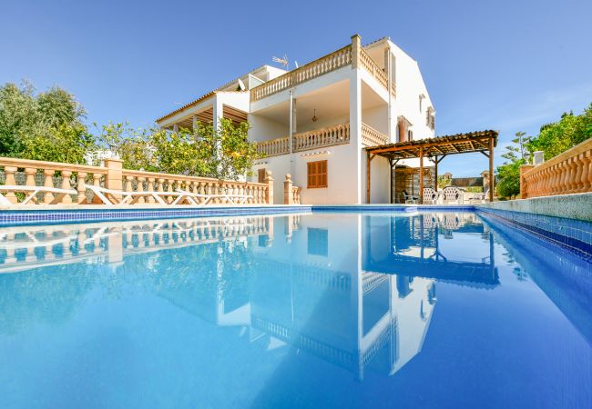 Villa/Dettached house in Portocolom - Villa Ca na Ventura by Mallorca House Rent
