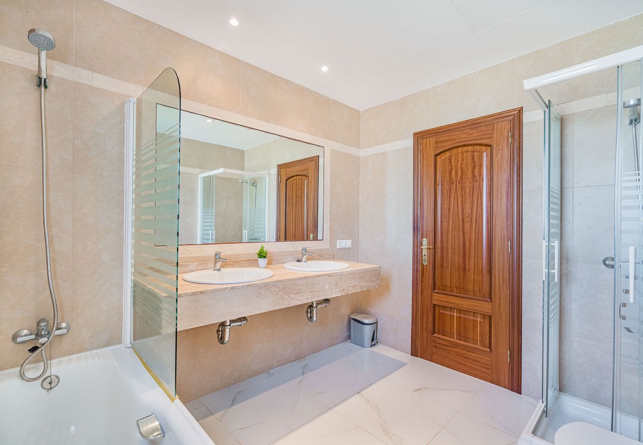 Villa in Puerto Pollensa - Villa QUIROS 2 (ETV/2386) Ref: PP30_8pax