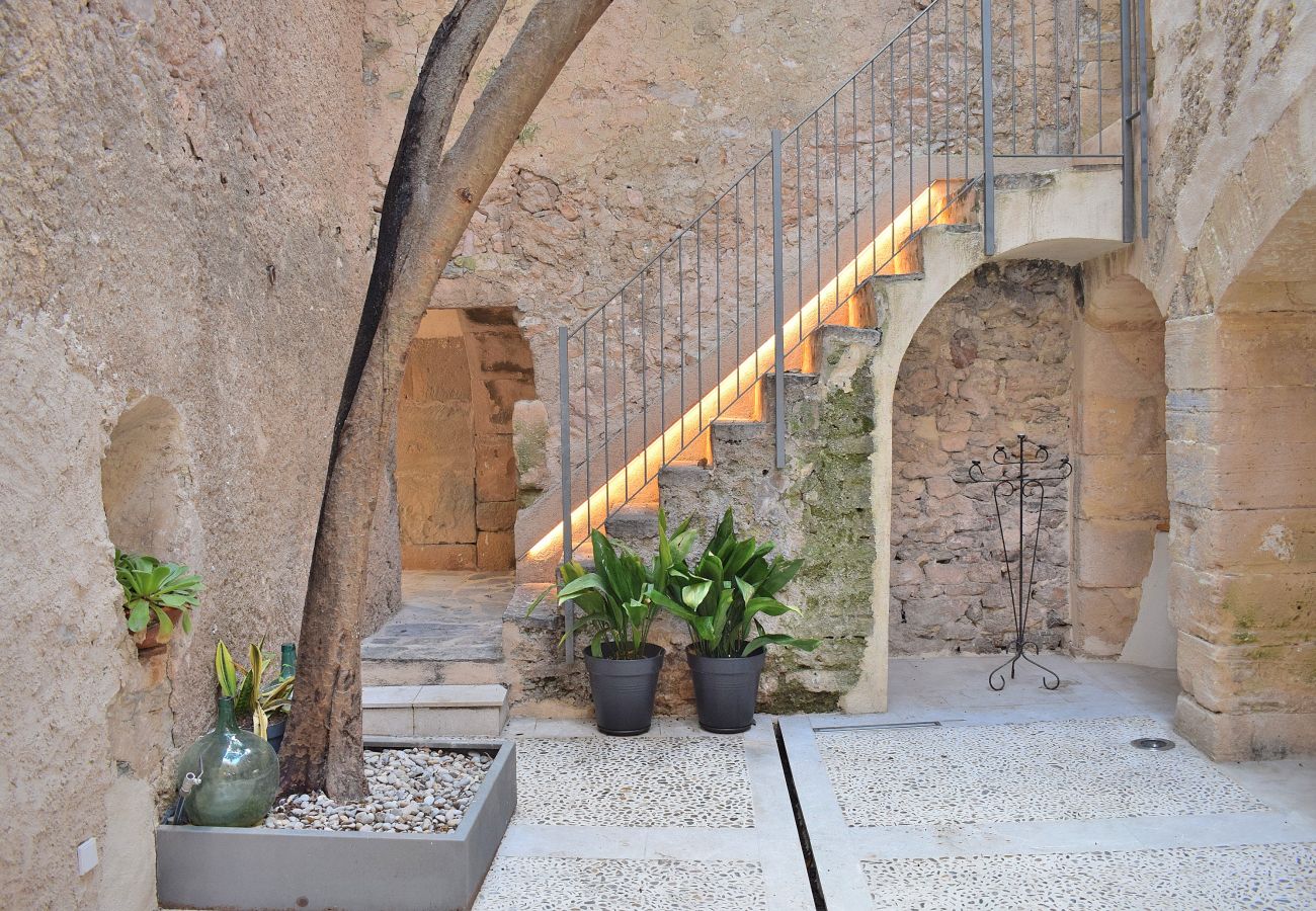 Townhouse in Arta - 252 Casa Alcariot VT/107415 by Mallorca Charme