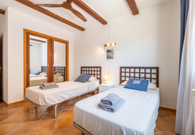 House in Portocolom - Sa Caseta Serra House in Portocolom - Sa Caseta Serra