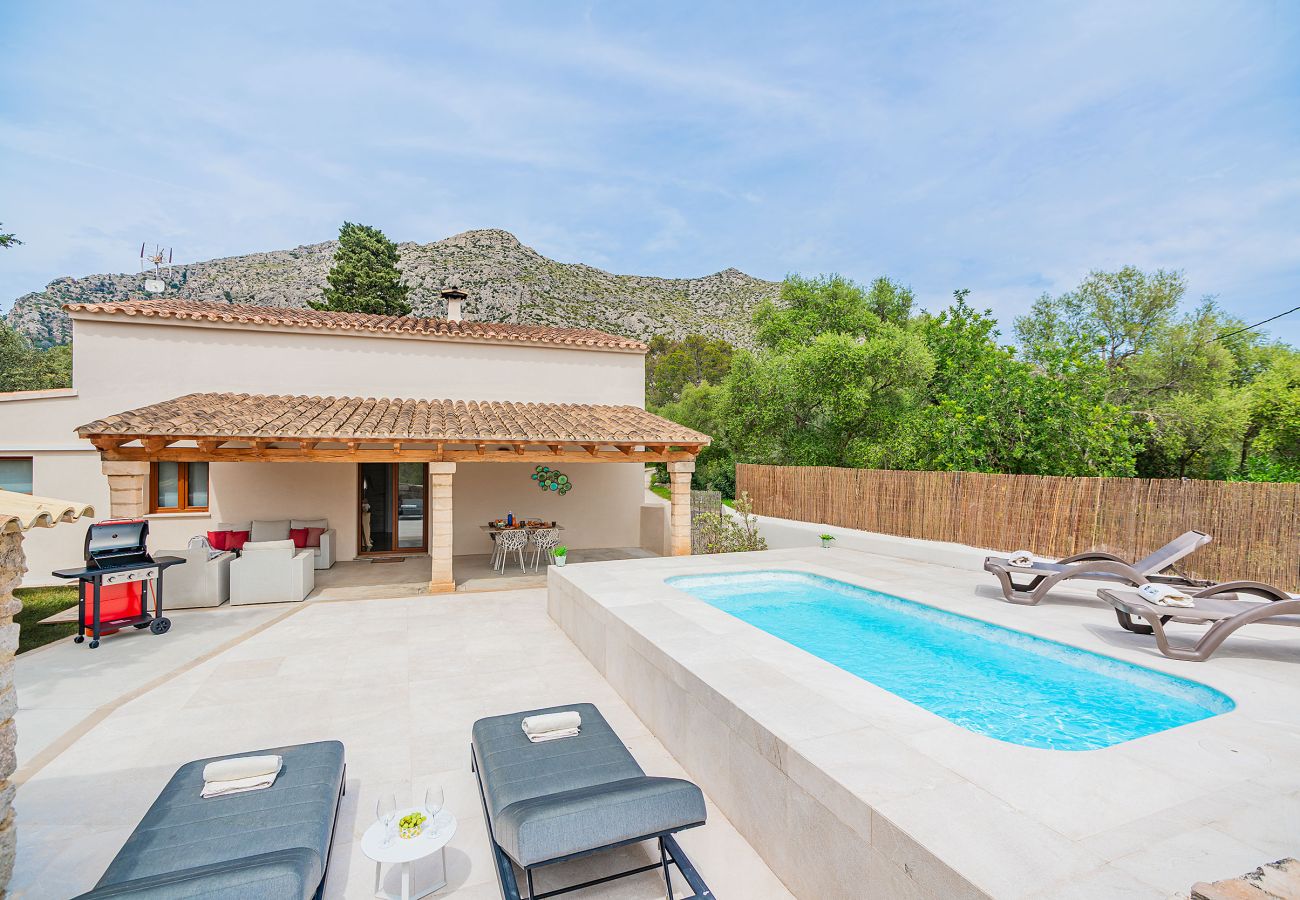 Villa in Pollensa / Pollença - PUNXA SIQUIER  Ref: VP40