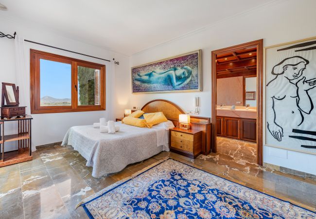 Villa in Pollensa / Pollença - Luxury Villa EL VILA 133 Ref. VP88 Villa in Pollensa / Pollença - Luxury Villa EL VILA 133 Ref. VP88